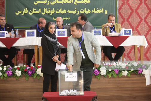 قنبری سکاندار هیات فوتبال استان فارس