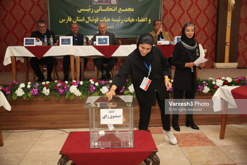 قنبری سکاندار هیات فوتبال استان فارس