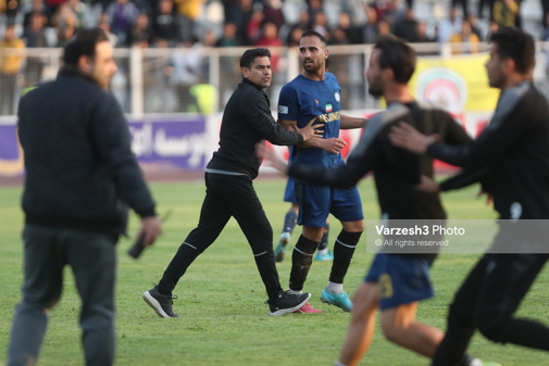 تساوی نفسگیر؛ صدرنشین لیگ متوقف شد!