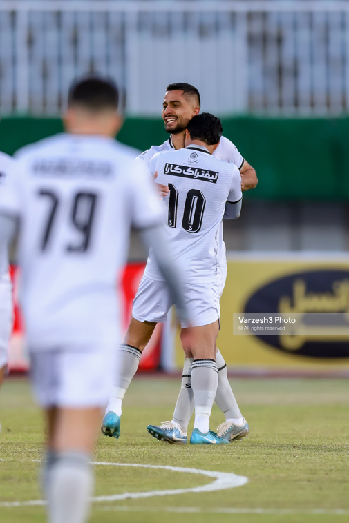 به جا مانده از دیدار با گربه سیاه همیشگی پرسپولیس