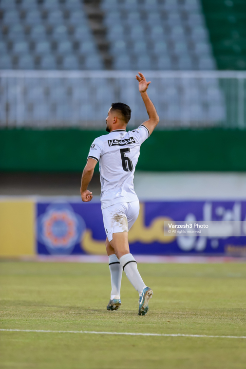 به جا مانده از دیدار با گربه سیاه همیشگی پرسپولیس
