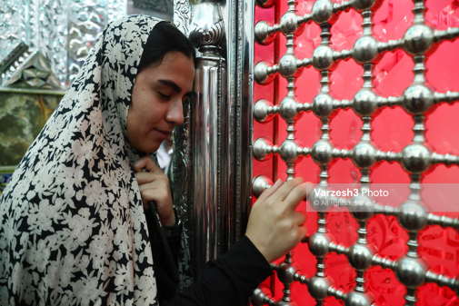 دختران والیبالیست ایرانی با چادرهای گل گلی
